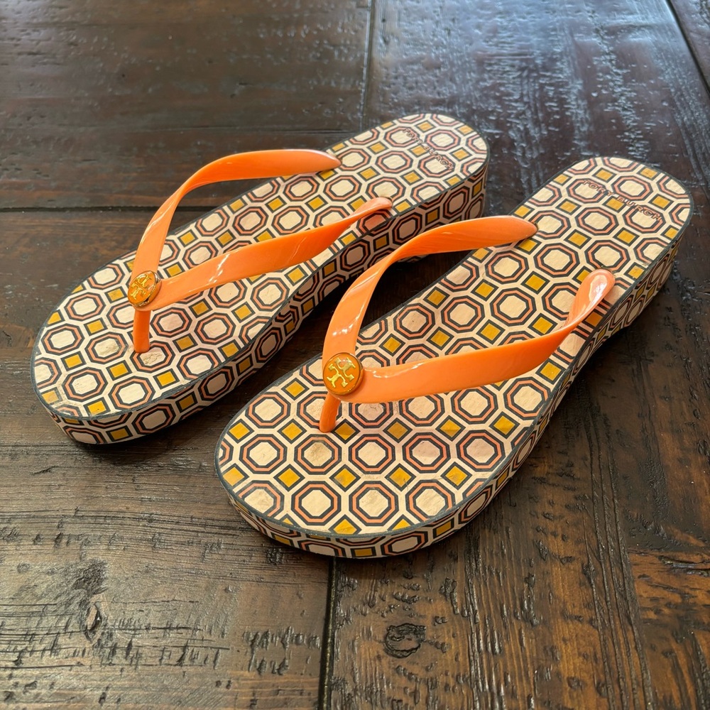 Tory Burch platform flip-flops ￼